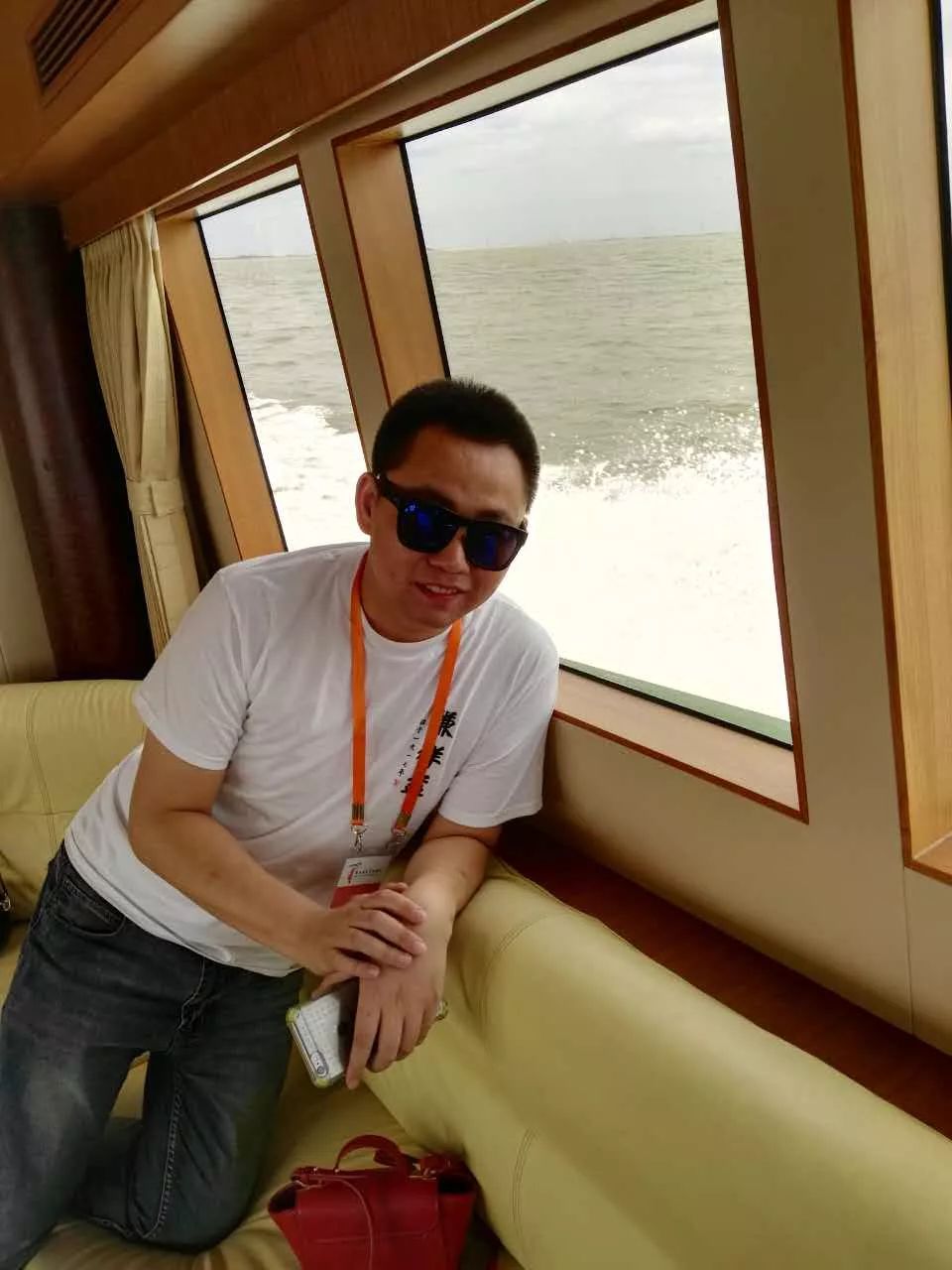 王加林：每次去师爷家都吃不饱，怹光聊相声，不让我们夹菜