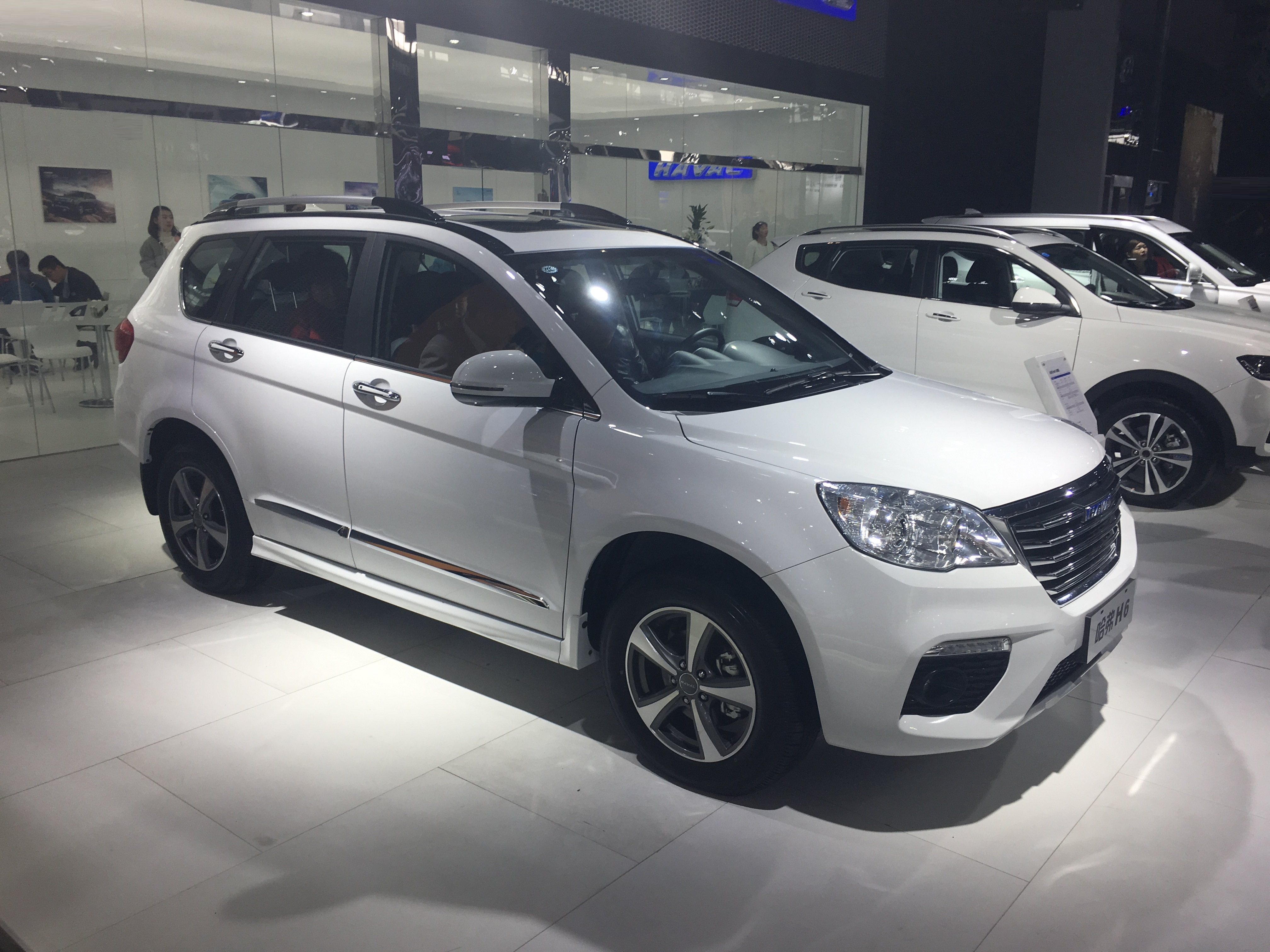 高性价比suv推荐不一样的大哈弗h6,18哈弗h6高配手自一体二手多少钱