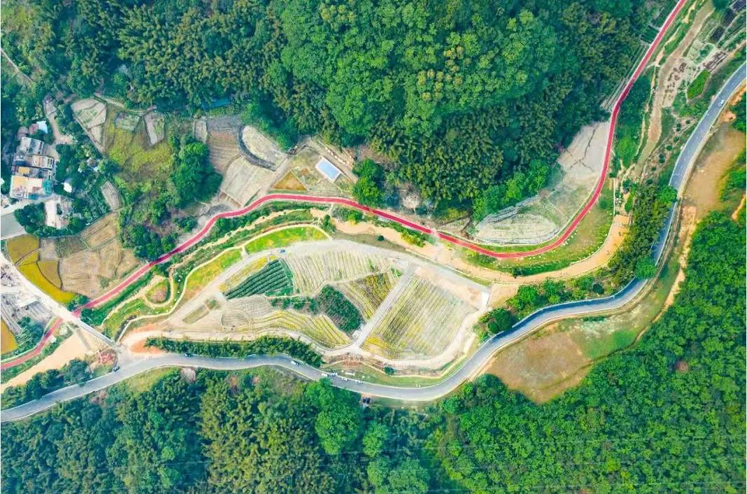 在大山深处幽静绝美的村落,深藏大山中的村落