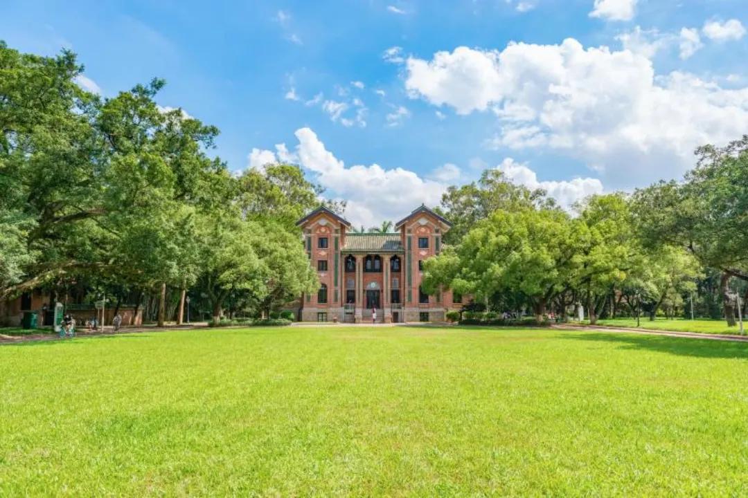 莫斯科中山大学实力,中山大学武汉大学哪个实力强