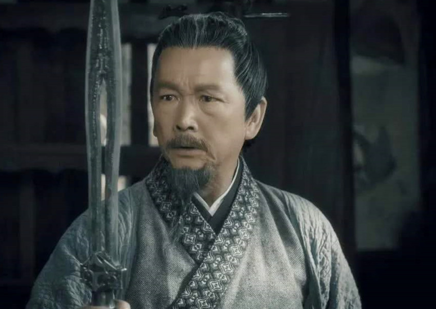 古人铸剑有什么用,古代铸剑师以身铸剑的过程