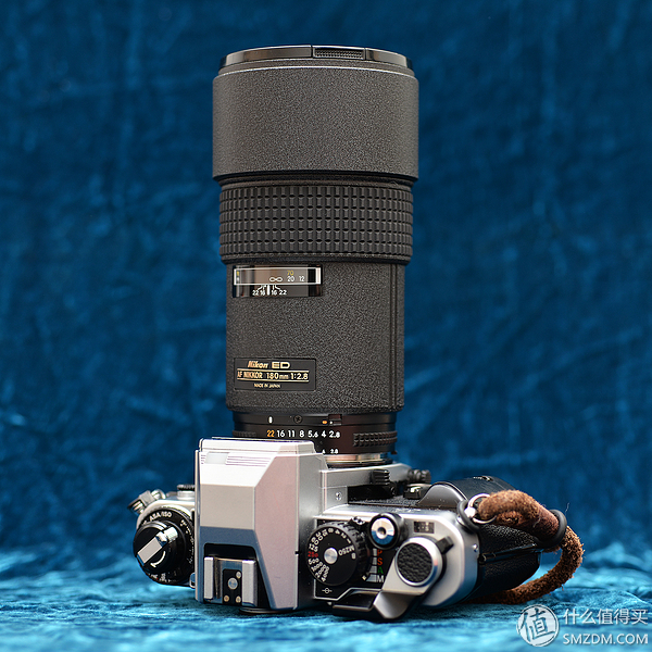 只选一只人像定焦镜头推荐,为什么专业摄影师都喜欢定焦镜头