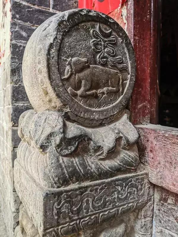 伊川县千年古镇，当过县城出过娘娘，可以摘核桃品美食