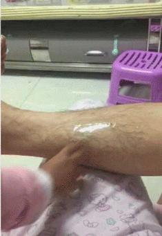 盘点爸爸哄女儿的暖心瞬间,为什么爸爸更容易逗女儿开心