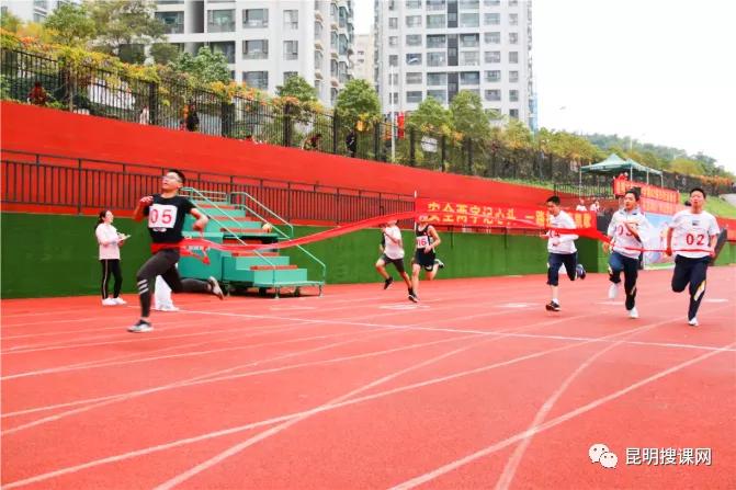 首届高考一本率达77.46%,昆三中经开学校为何成为名校“黑马”?