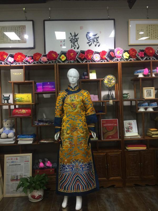 满族的旗袍,让我们一起走近