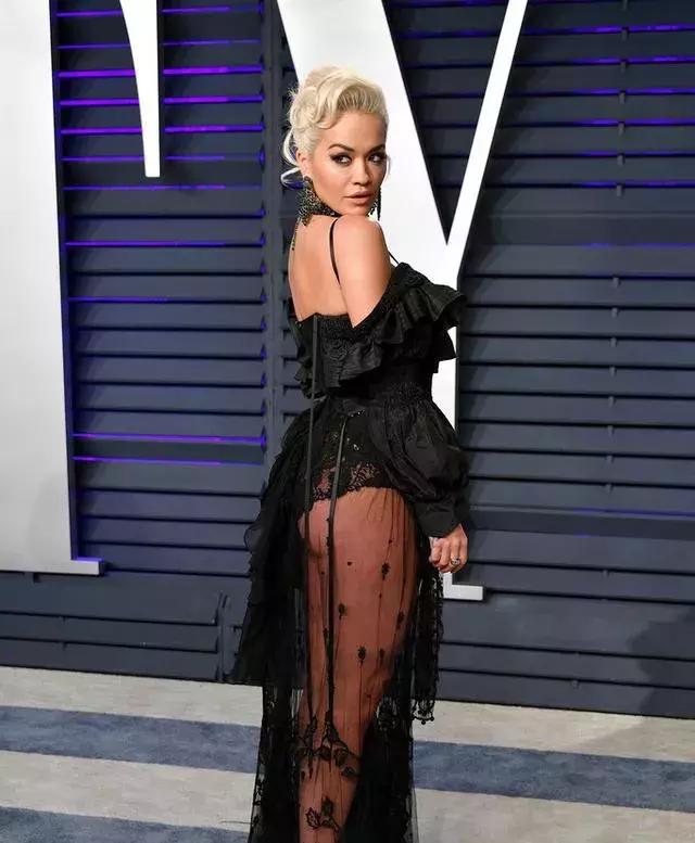 ladygaga奥斯卡佩戴大黄钻石,ladygaga黄宝石