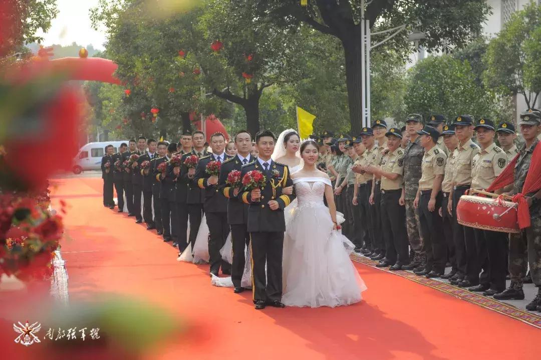 “课目：集体婚礼，内容：娶媳妇儿……”