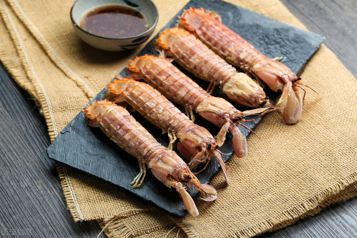 皮皮虾的做法水煮几分钟熟,清水煮皮皮虾的正确做法