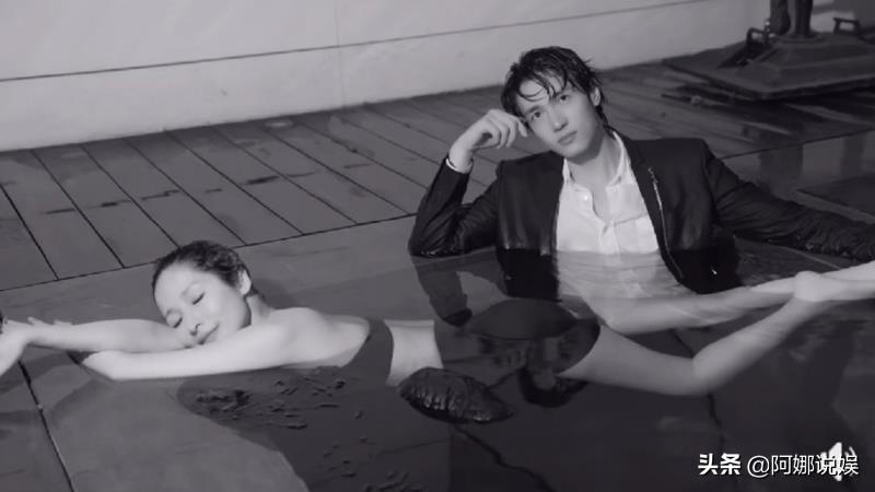 萧亚轩晒男友亲吻的照片,40岁萧亚轩17年16任男友视频