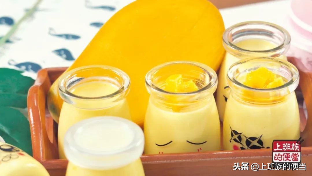 牛奶鸡蛋芒果布丁的做法,自制芒果布丁入口即化超级好吃