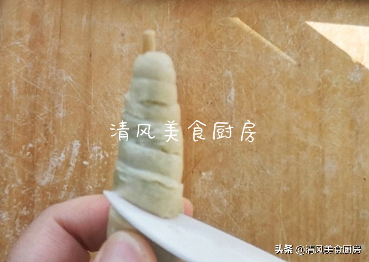 街头火爆的烤面筋教程,夜市面筋怎么烤好吃又简单