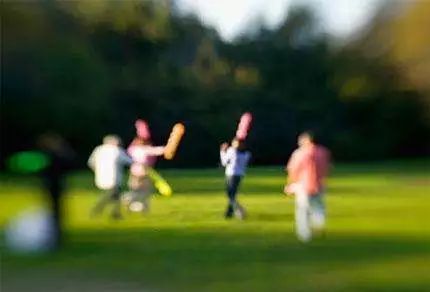 突然眼花模糊看不清按什么穴位,眼睛涩胀模糊按哪个穴位有效