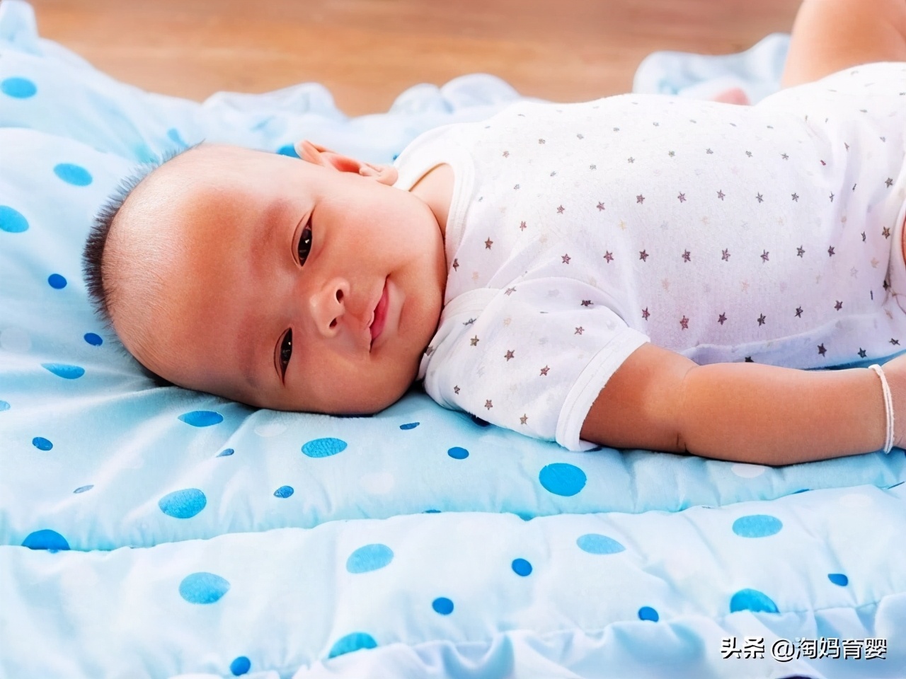 纸尿裤后背漏尿的原因,纸尿裤总是漏尿是什么原因