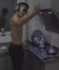 厨房即地狱，吃人不眨眼