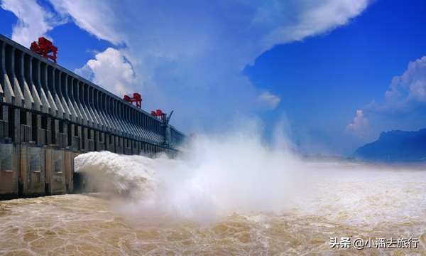 三峡游轮下水在哪儿上船,去三峡坐游轮上水好还是下水好