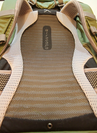 小鹰登山包38升评测,小鹰登山包新款38l与48l区别