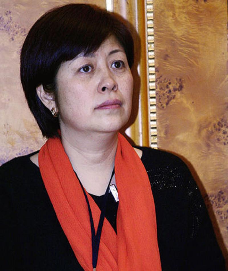 华谊兄弟哪一年落寞的,华谊兄弟目前负债