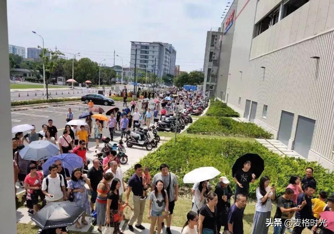 costco超市在中国发展的机会,上海costco超市开业的火爆程度