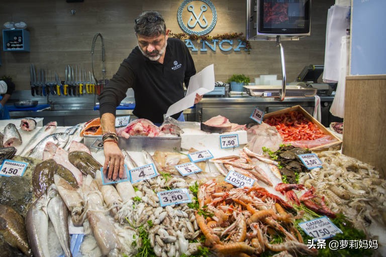 在西班牙的一天,在西班牙吃西班牙海鲜饭