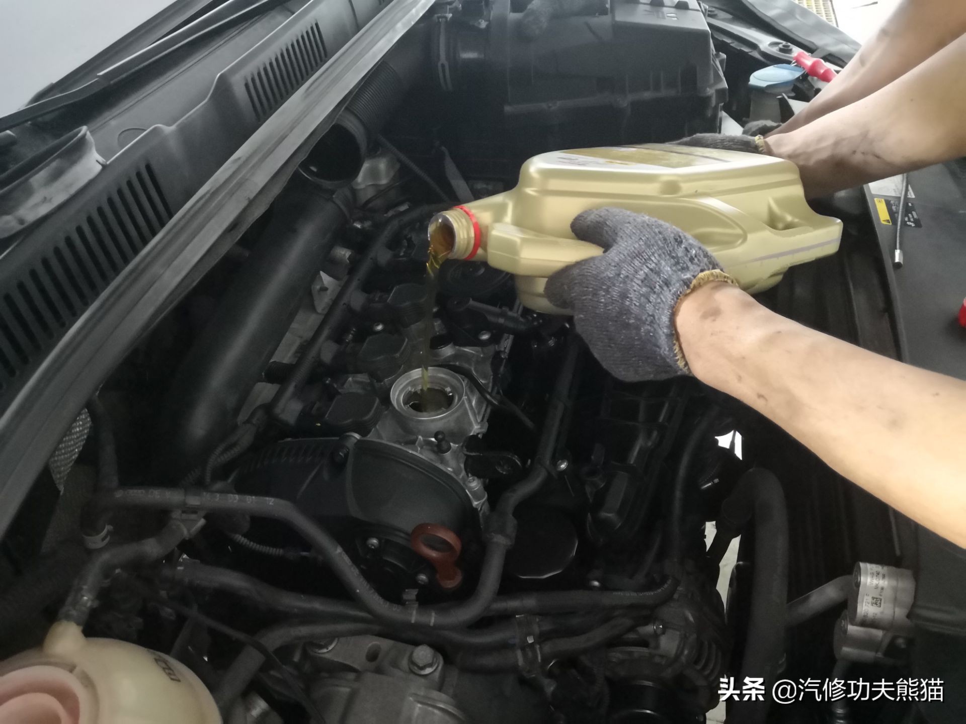 大众夏朗烧机油维修汕头,夏朗烧机油大修多少钱