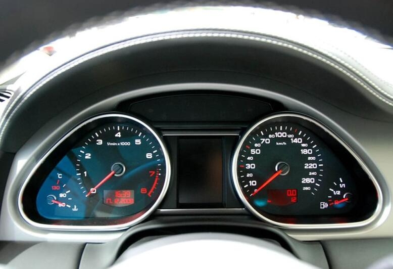 奥迪suva7二手价格,15万公里的奥迪q7二手车值得买吗