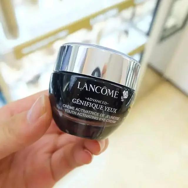 25岁以后每天都要用眼霜吗,25岁之后一定要用的眼霜