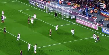 梅西过人晃倒,瓜迪奥拉梅西犯罪式过人