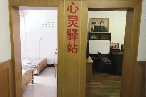 60岁大爷救起轻生男子,68岁大爷长江救人