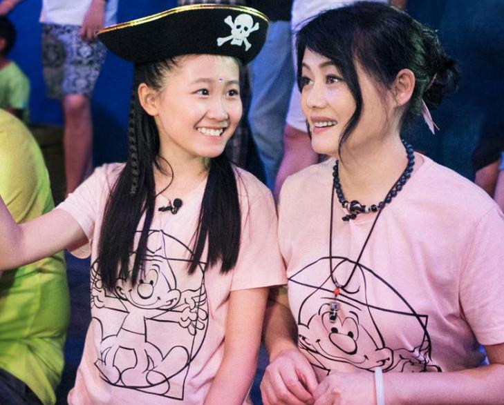 她因失恋差点想不开,从演出费一天40,到后来登台春晚