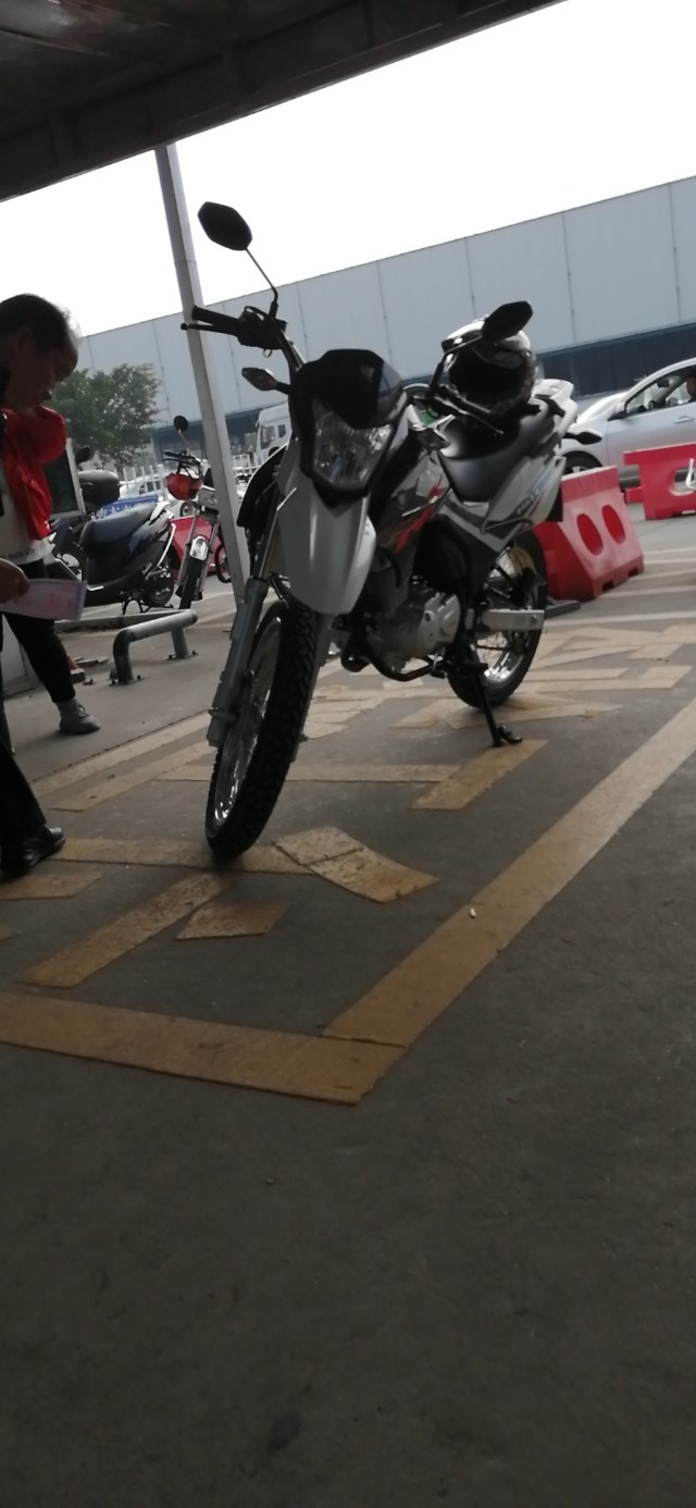 油腻大叔,油腻大叔被看上完整版