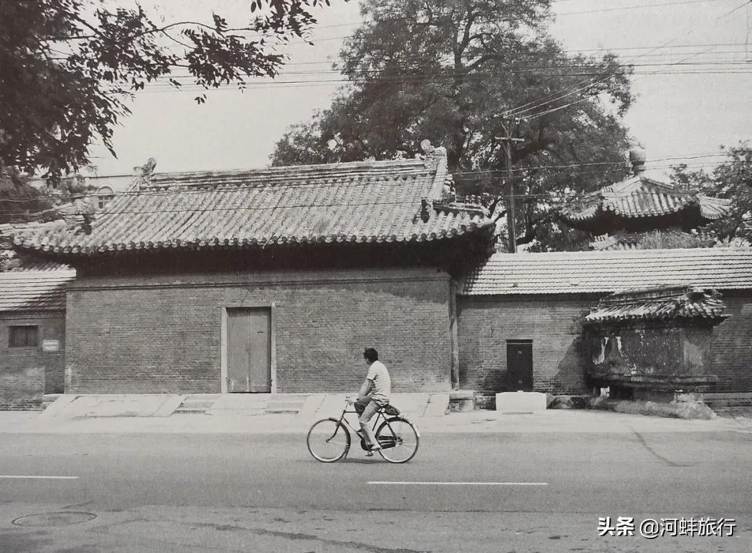 鍖椾含鏇剧粡鐨勫疀骞冲幙,鑰佸寳浜疀骞冲幙琛欏湪鍝噷