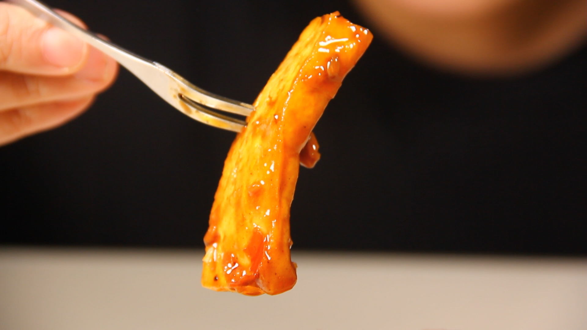 街边浇汁豆腐摆摊做法,浇汁豆腐夜市摆摊赚钱吗