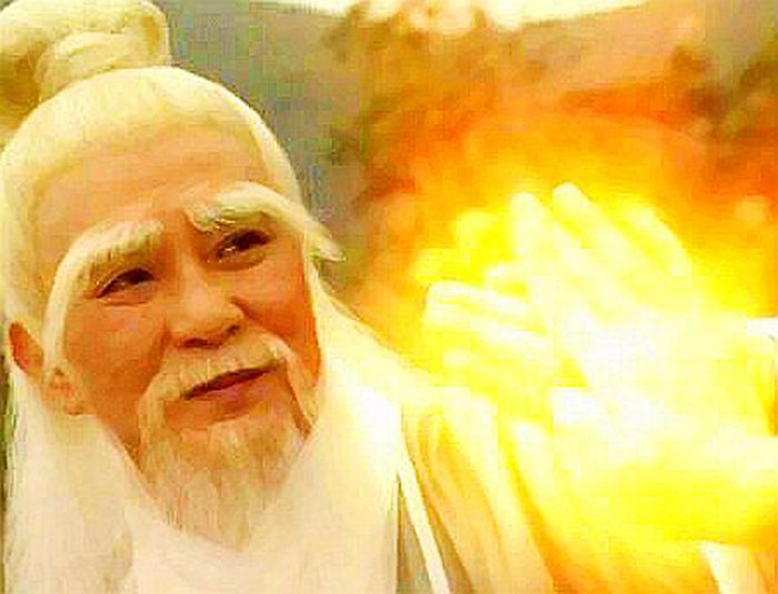 张三丰和郭靖武功的巨大差距,张三丰说自己内力不如杨过