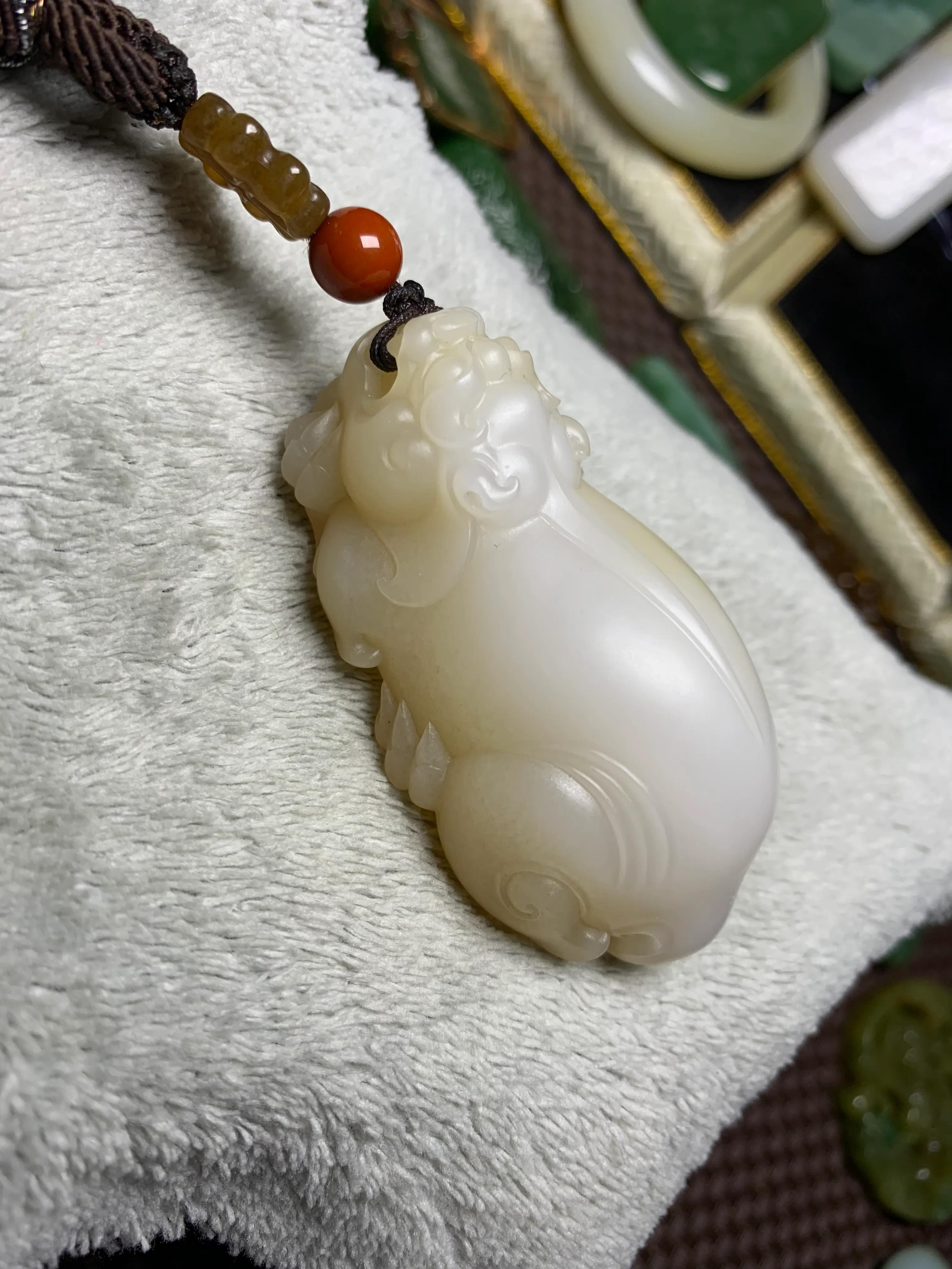 和田玉打灯有发亮的结构,和田玉打灯鉴别方法