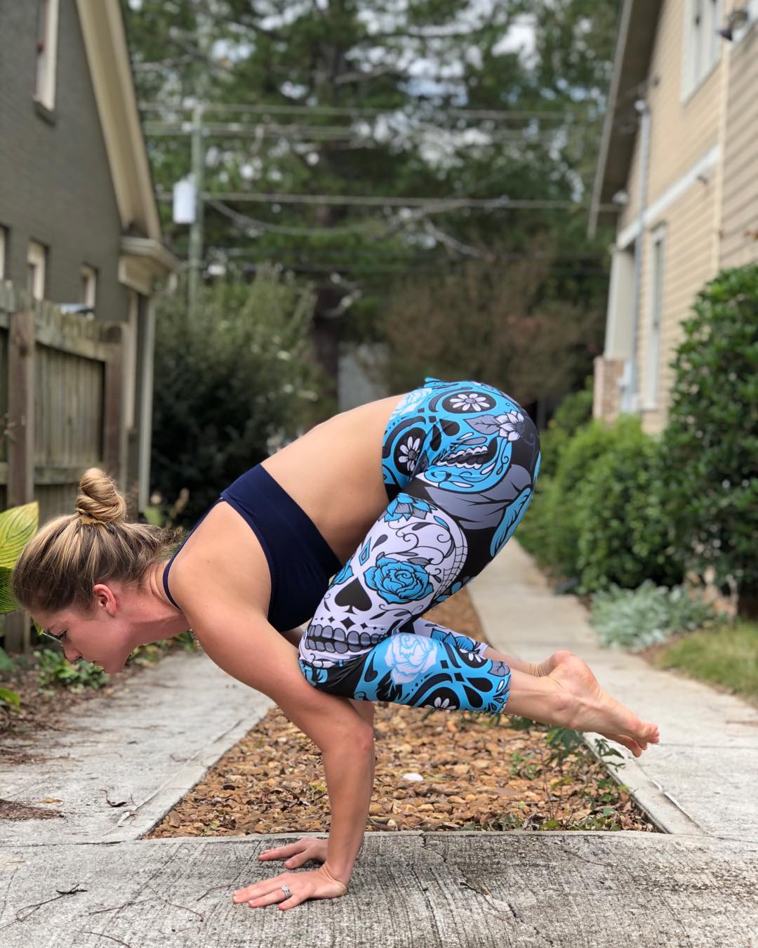 张靓颖最新短发发型,张靓颖短发完整版歌曲