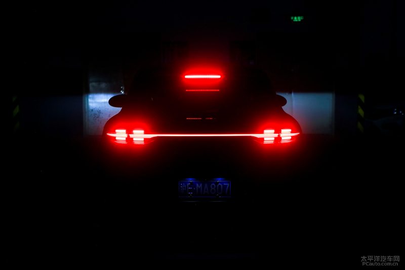 2019款保时捷macans运动suv之选 (2022款保时捷macan s深度试驾2.9t)