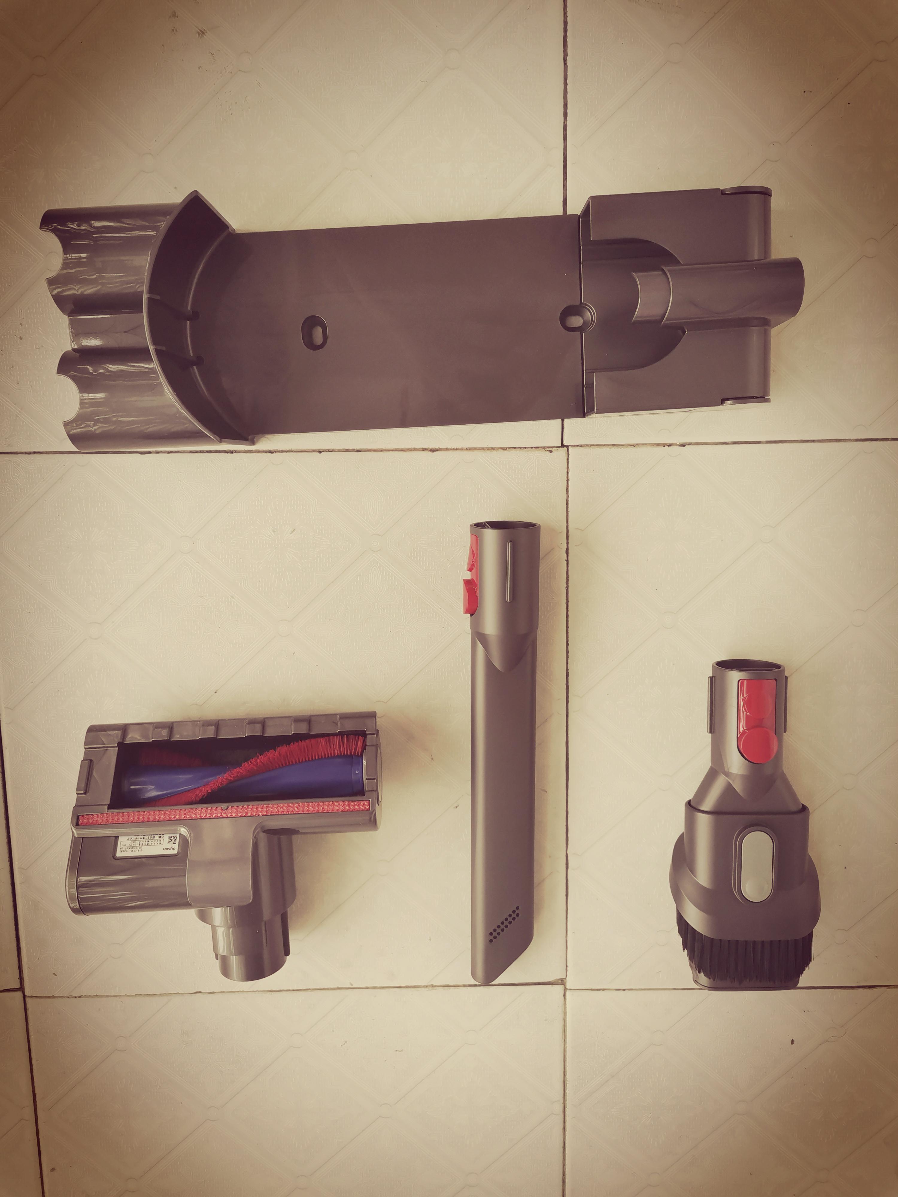 八零后“奶爸”痛下决心,网购的戴森吸尘器到货后有话要说