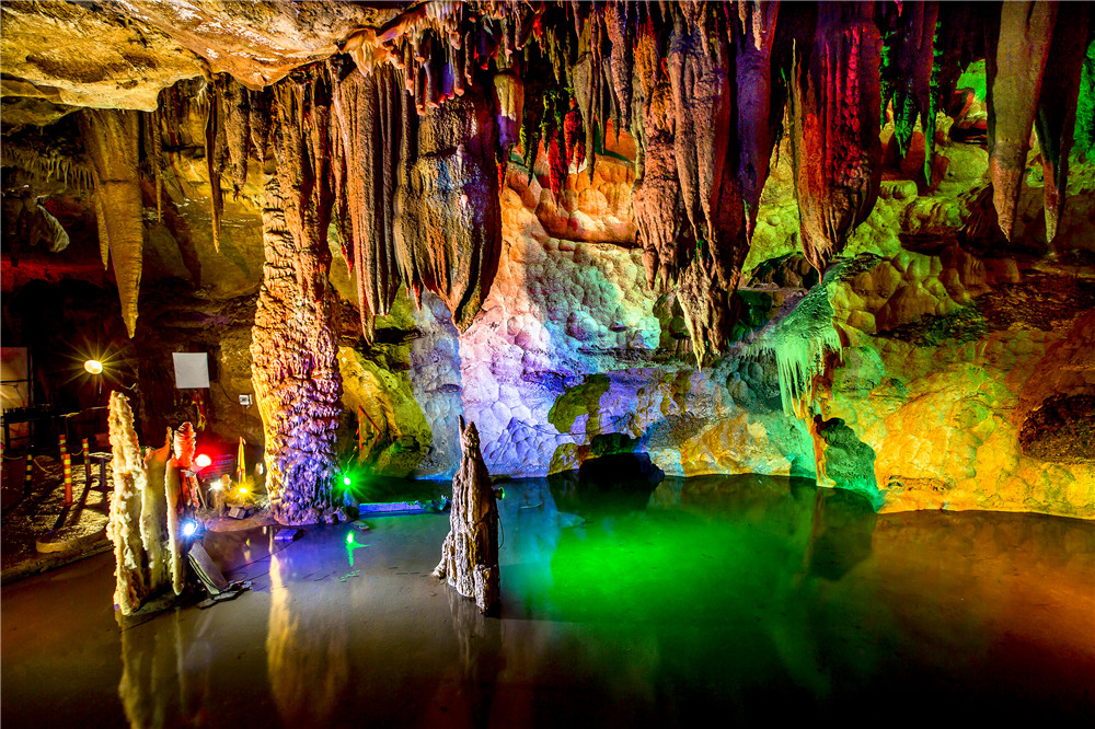 桂林世界溶洞奇观,桂林神奇的山洞