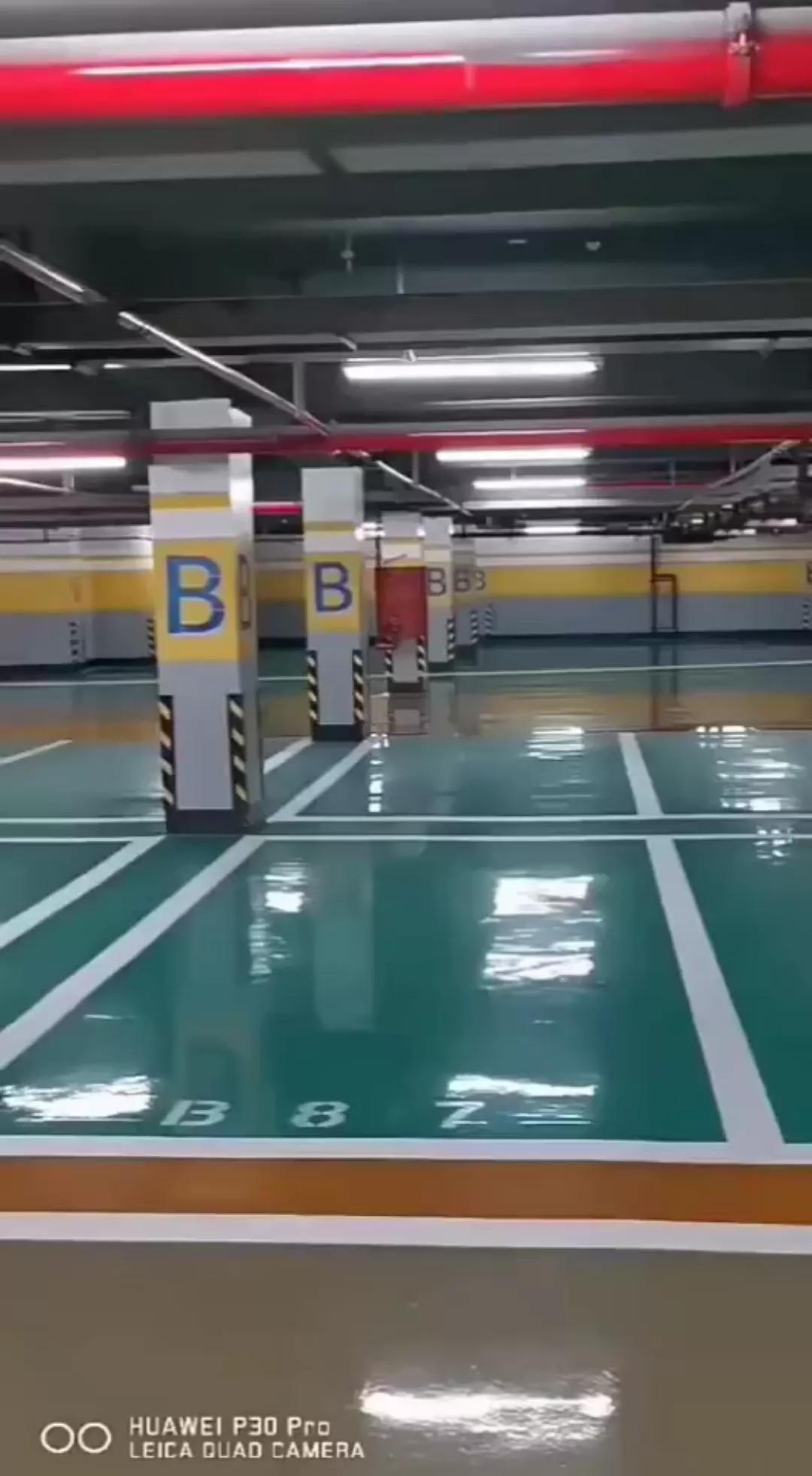 什么是环氧地坪厂家,什么是环氧地坪工人