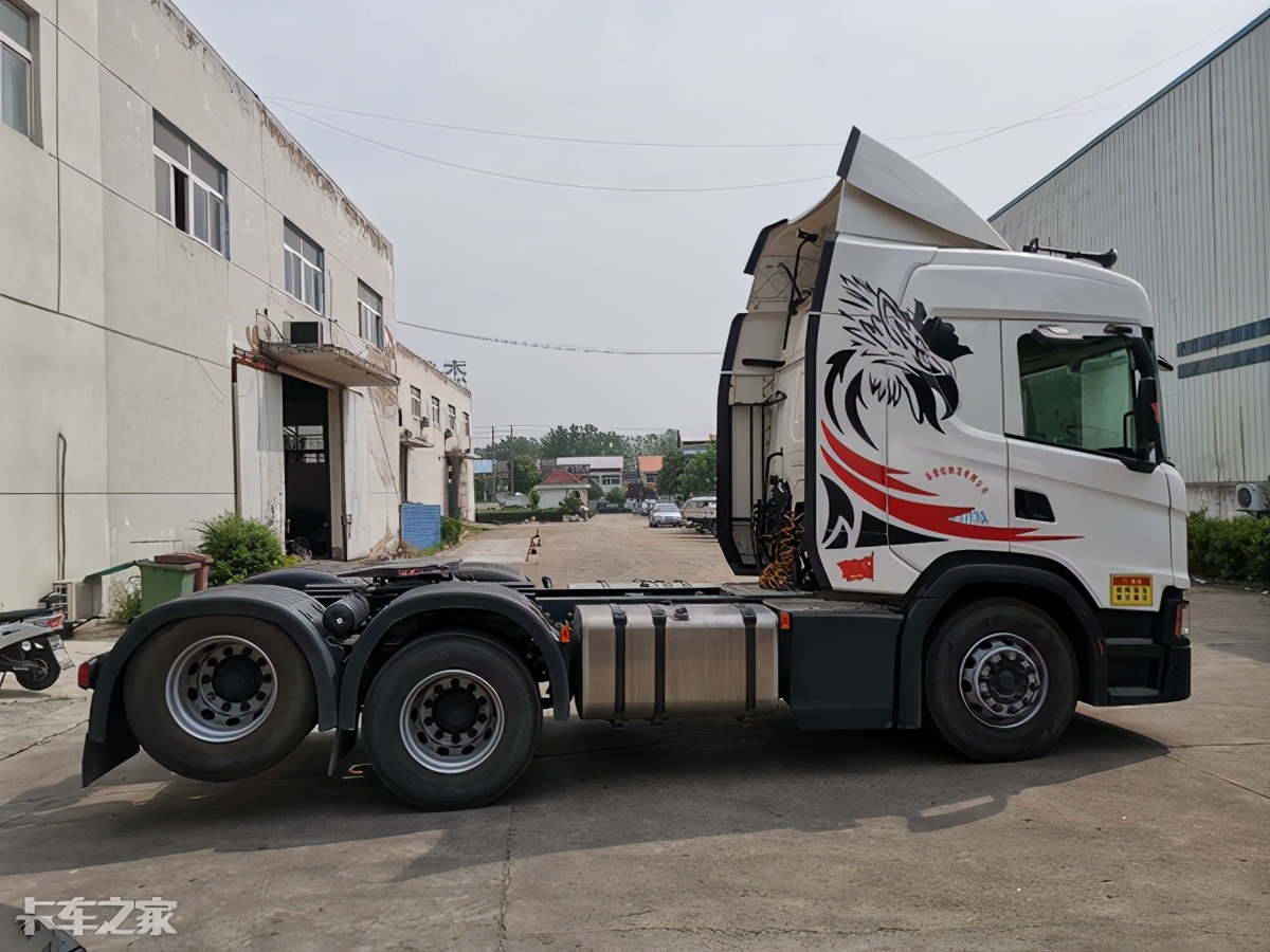 斯堪尼亚国六二手车多少钱,二手斯堪尼亚牵引车什么价格