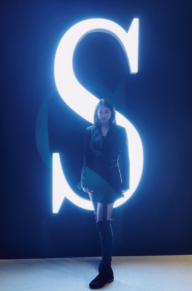 听见好音乐，带你了解歌手叶莺，她是一位可甜可A的Live型小姐姐