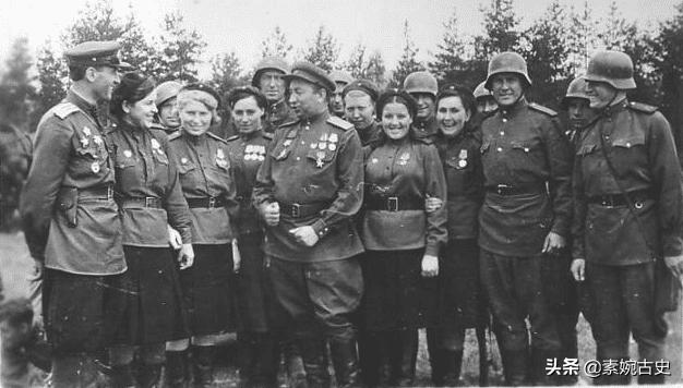 二战苏联女兵冬天穿裙子不冷吗,苏联的女兵为何穿裙子