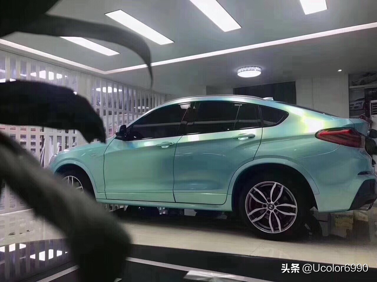 在这些珊瑚海蓝色的车里听《珊瑚海》是怎样的感受？