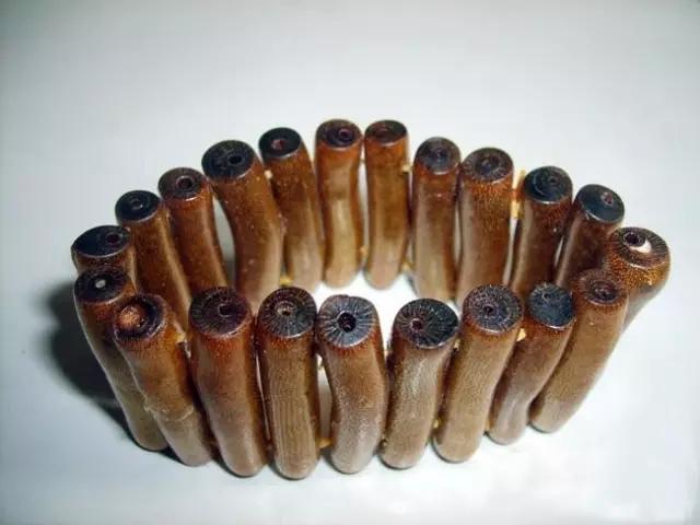 珊瑚越戴越红越好吗,戴珊瑚需要注意什么