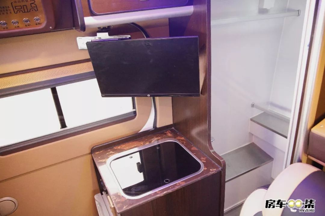 东风御风自动挡房车2021款价格,最便宜东风御风长轴中顶b型房车