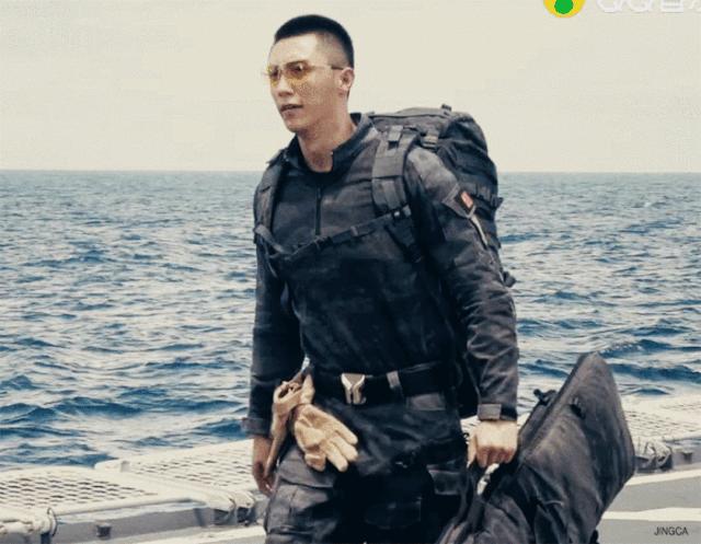 钢铁直男黄景瑜搞笑视频,黄景瑜钢铁直男完整版