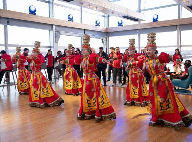 保时捷911冰面上漂移,保时捷汽车911玩雪