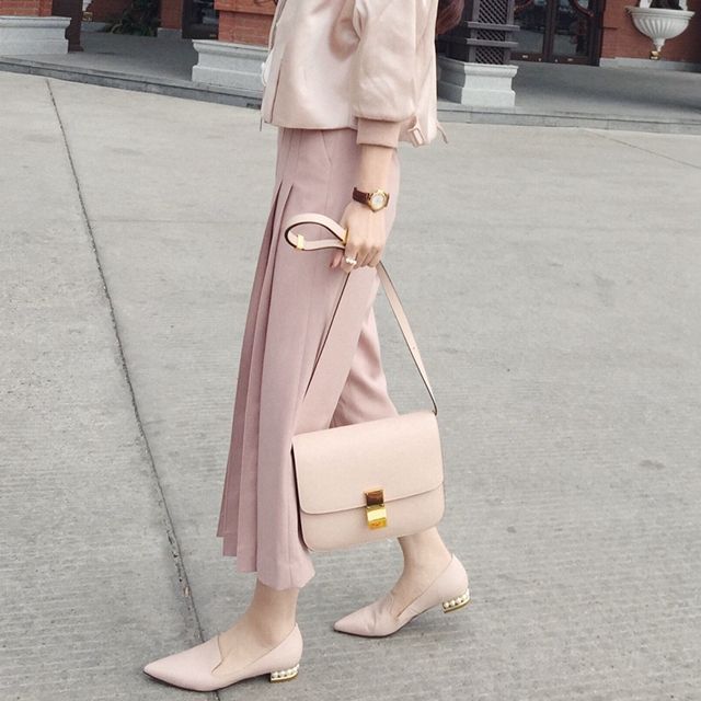 让人惊艳值得收藏女鞋店铺,十大高颜值女鞋店铺