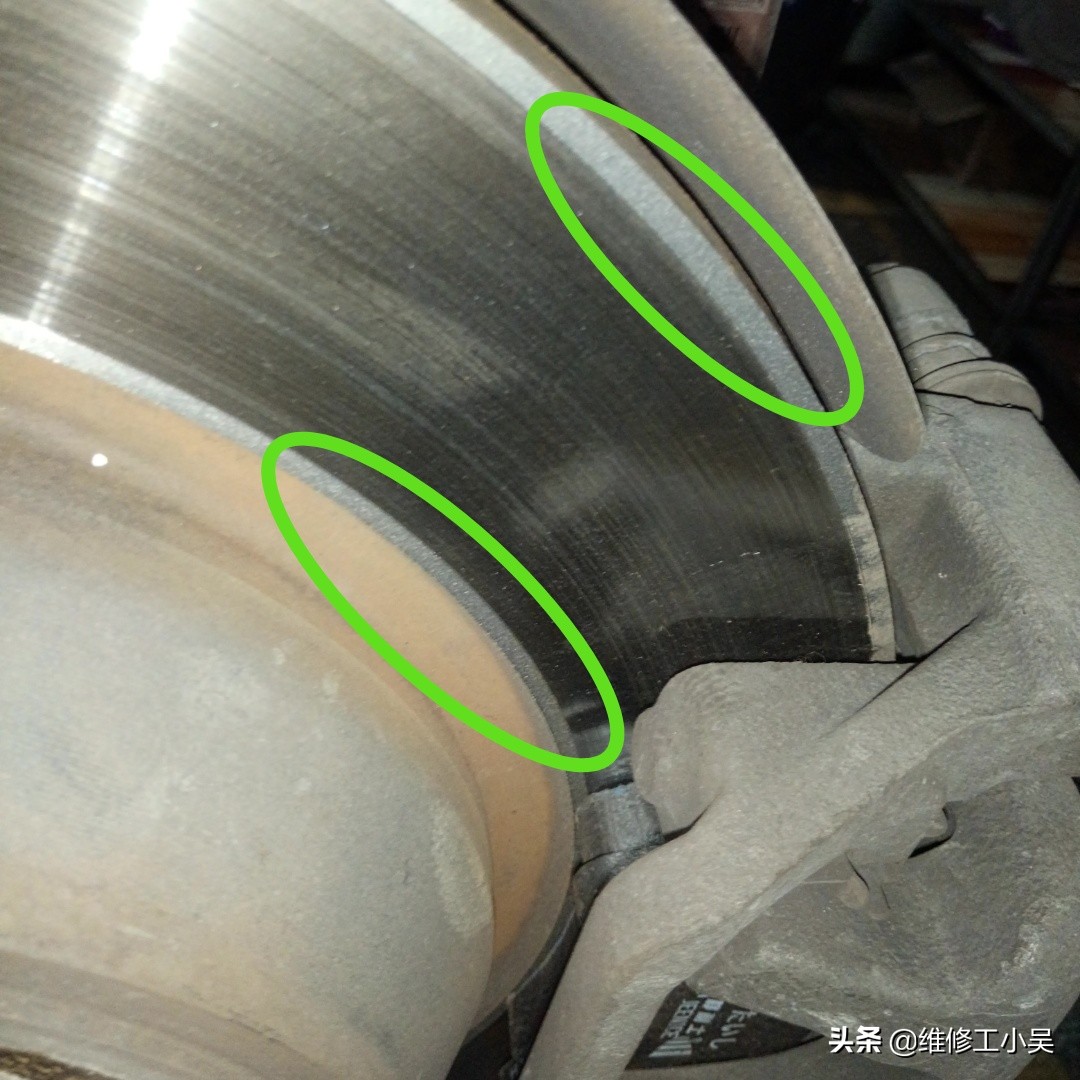 路虎星脉刹车异响,路虎发现神行轻踩刹车异响